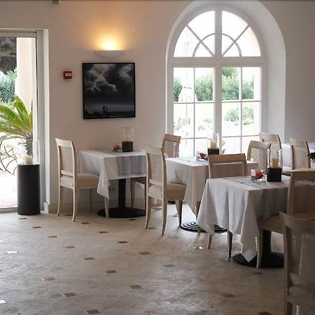 Hotel Villa Les Rosiers Grimaud Eksteriør billede